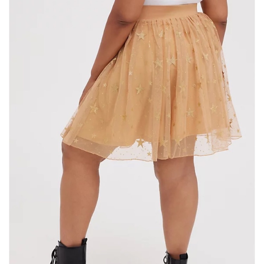 Tulle skater mini skirt. Gold stars